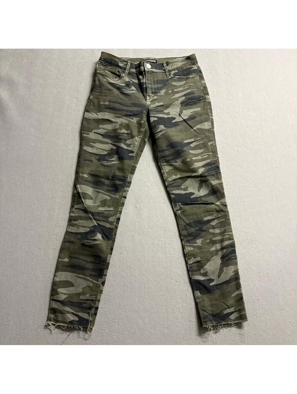 Express Jeans Womens 2 Green Camo Mid Rise Ankle Legging Raw Hem Stretch
